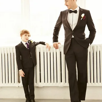 Черный костюм-двойка для мальчиков из бутика (куртка + брюки)  Комплект 2023 года, новая высококачественная модная детская одежда для джентльменов в цветочек